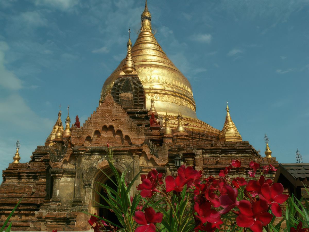 Un temple dans le merveilleux site de Bagan, en Birmanie.