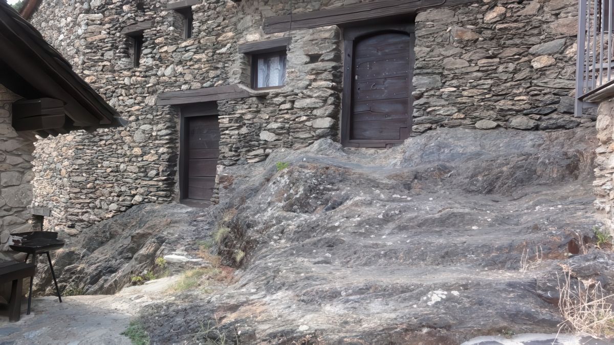 photo Les habitations traditionnelles de Bergeronnette40