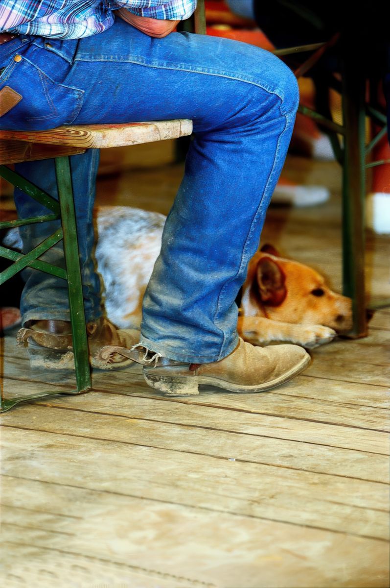 photo Bar, taverne, resto ou gargote du bout du monde... ou ailleurs !! de ranger