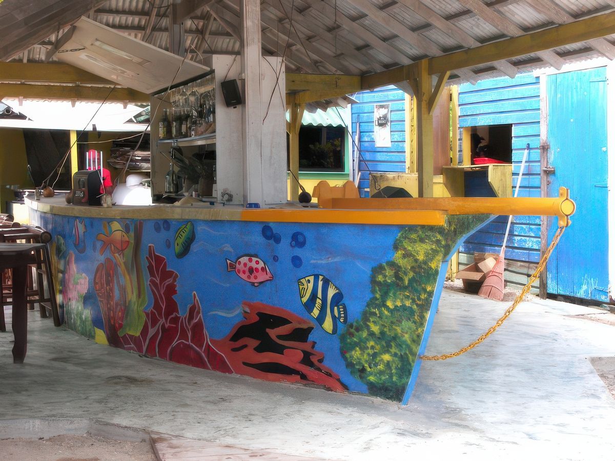 photo Bar, taverne, resto ou gargote du bout du monde... ou ailleurs !! de JCl ORTIZ