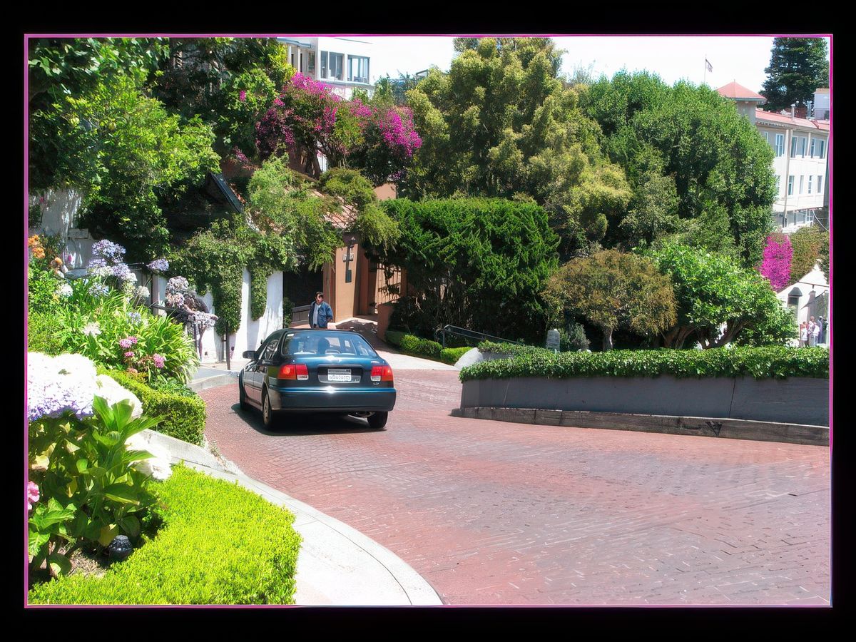 Lombard Street, et ses virages destinés à diminuer la pente...