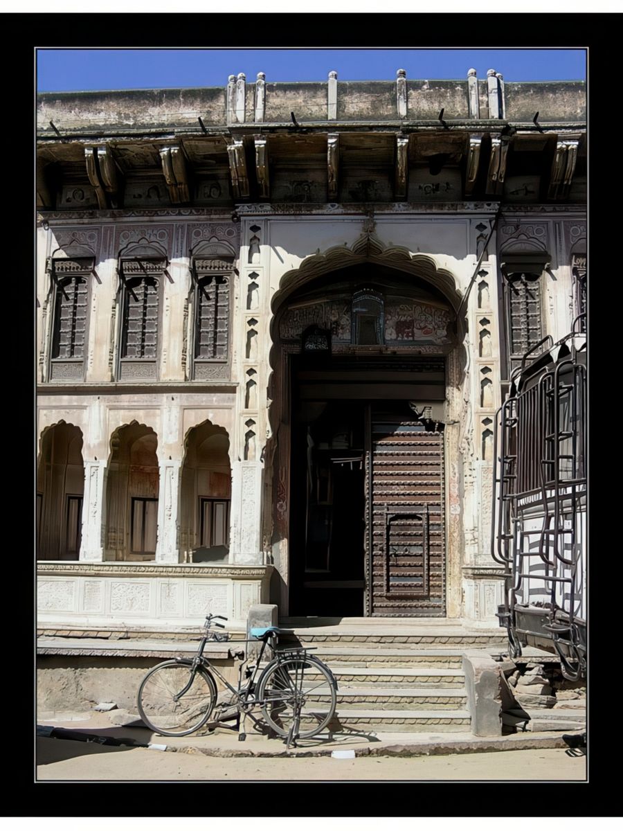 Certaines de ces haveli ont été abandonnées par leurs propriétaires riches ou désargentés.
