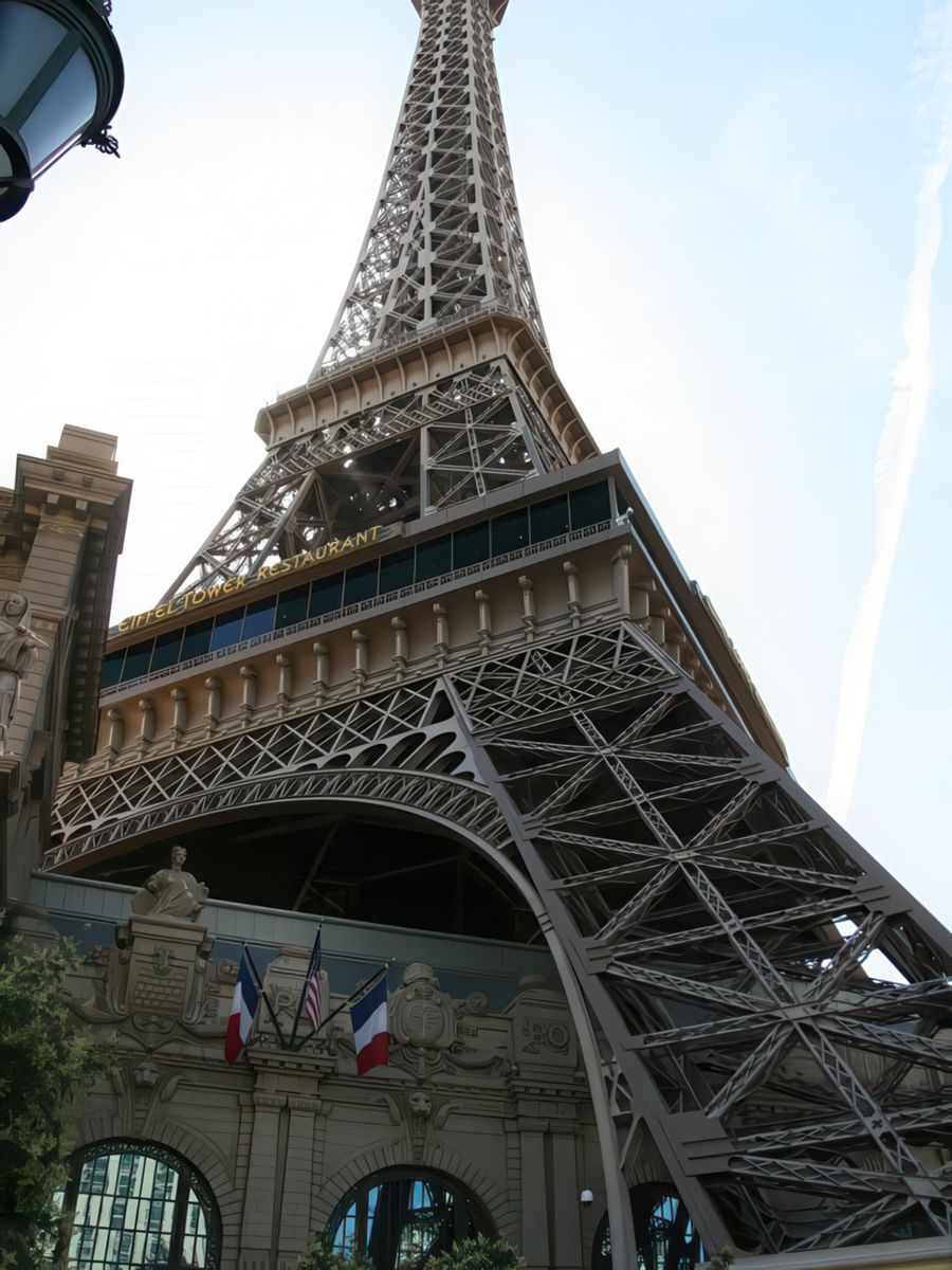 Le Paris