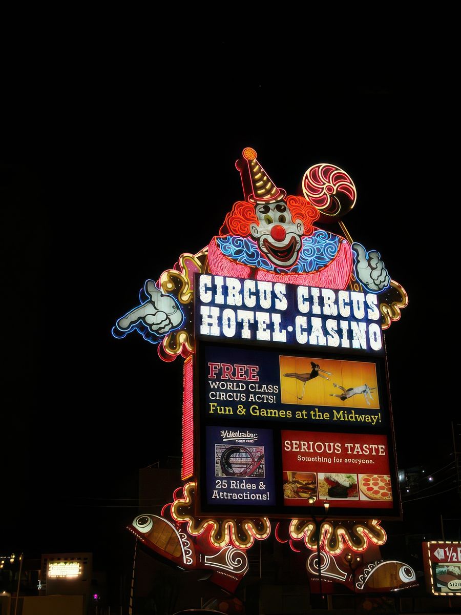 Enseigne du circus circus