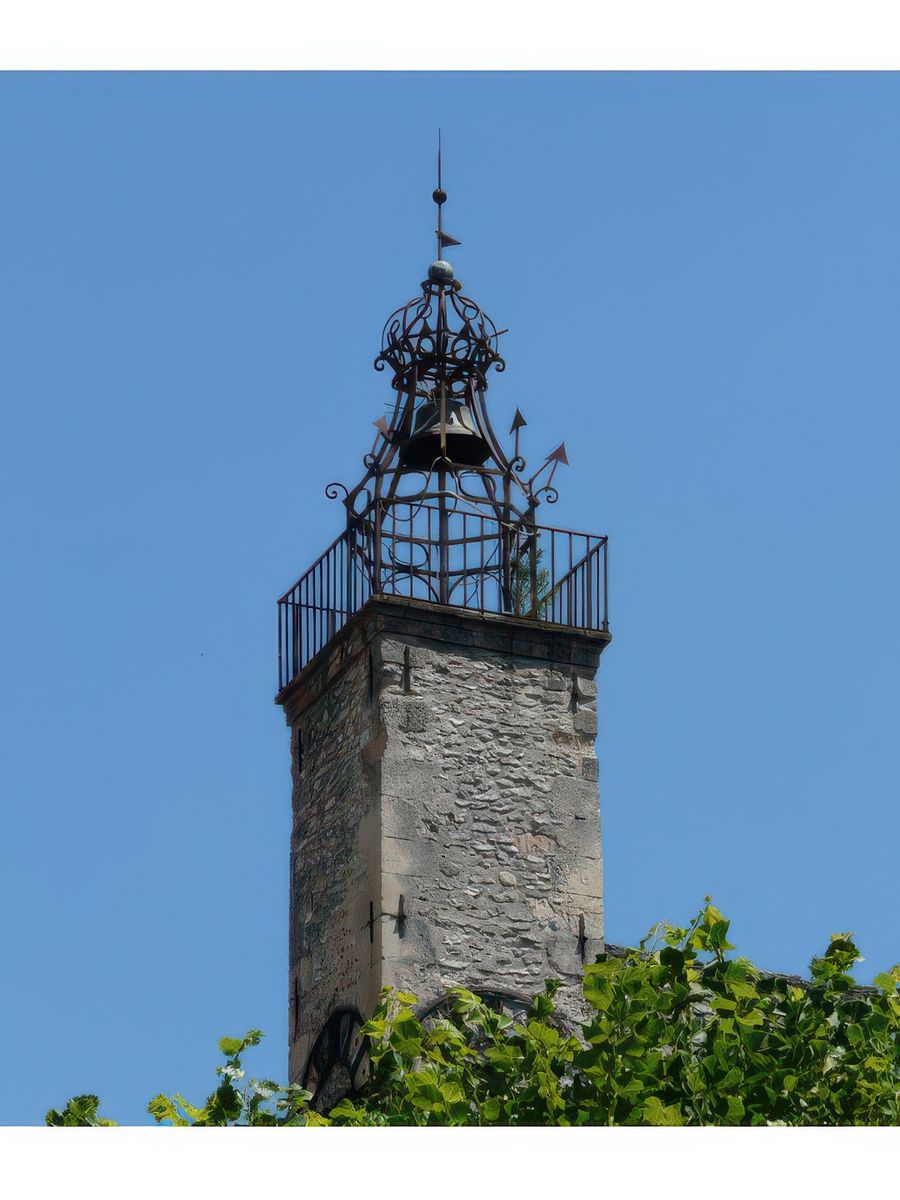 Le campanile en fer forgé du beffroi.