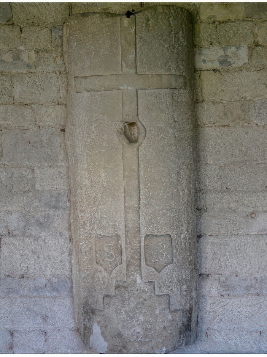 Couvercle d'un sarcophage.