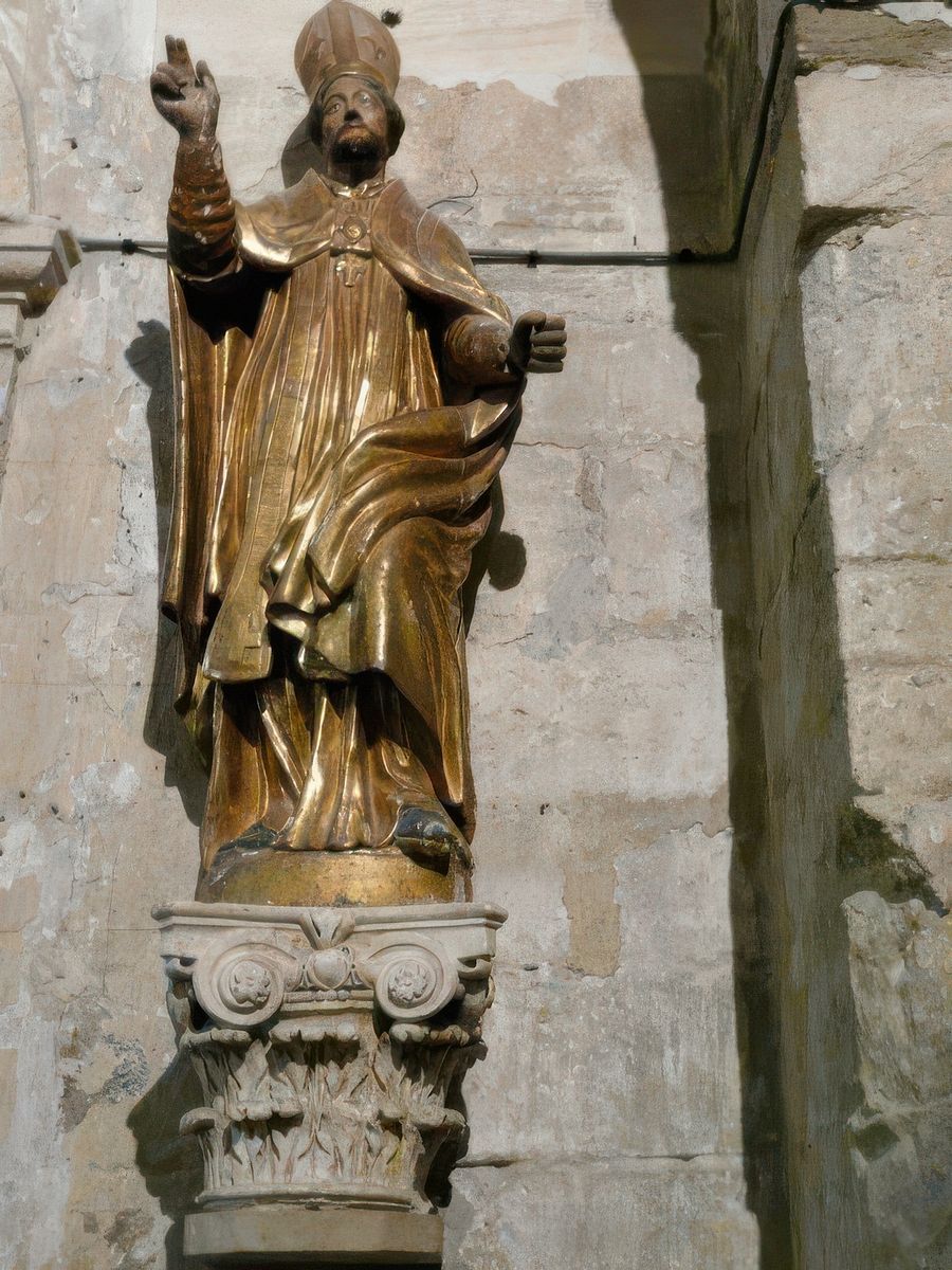 Saint Denis.