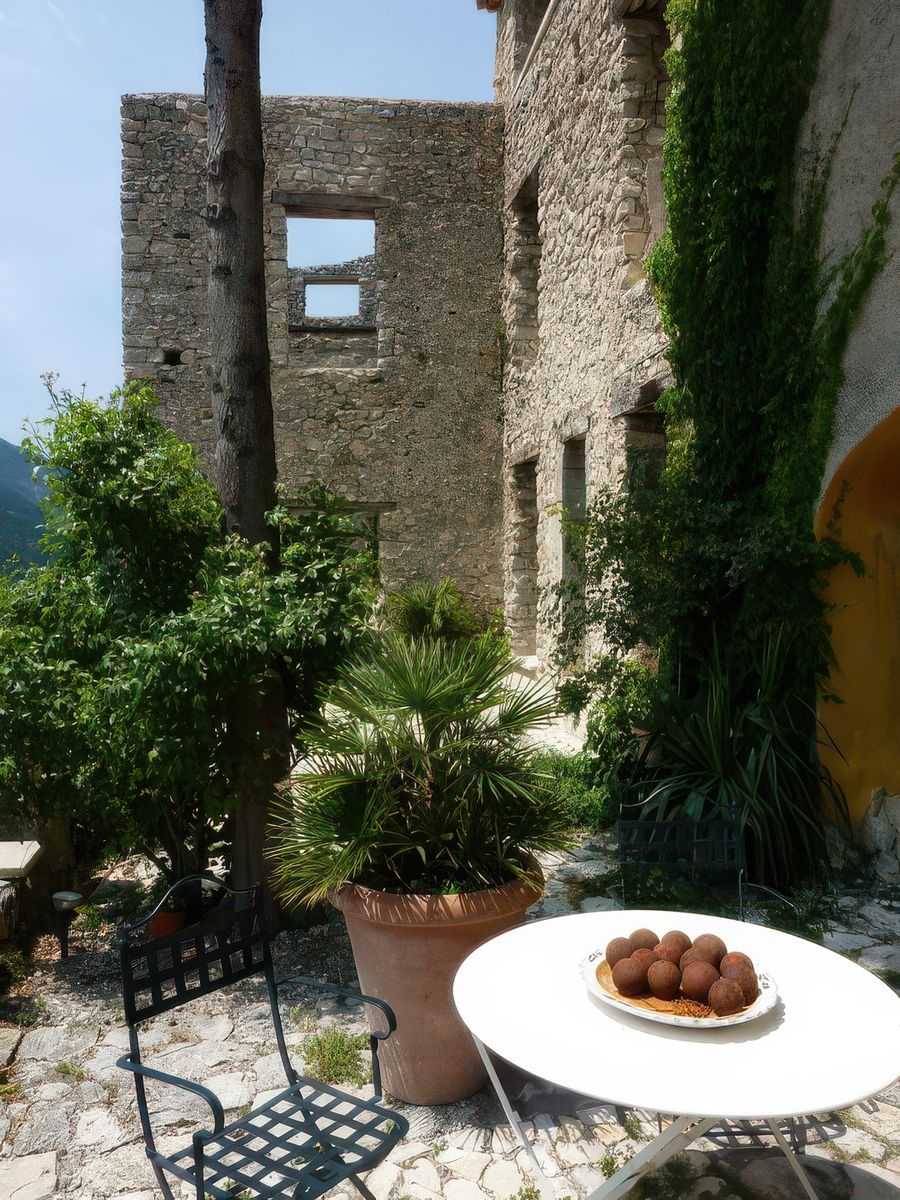 A la découverte du village de Brantes, une invitation au farniente!