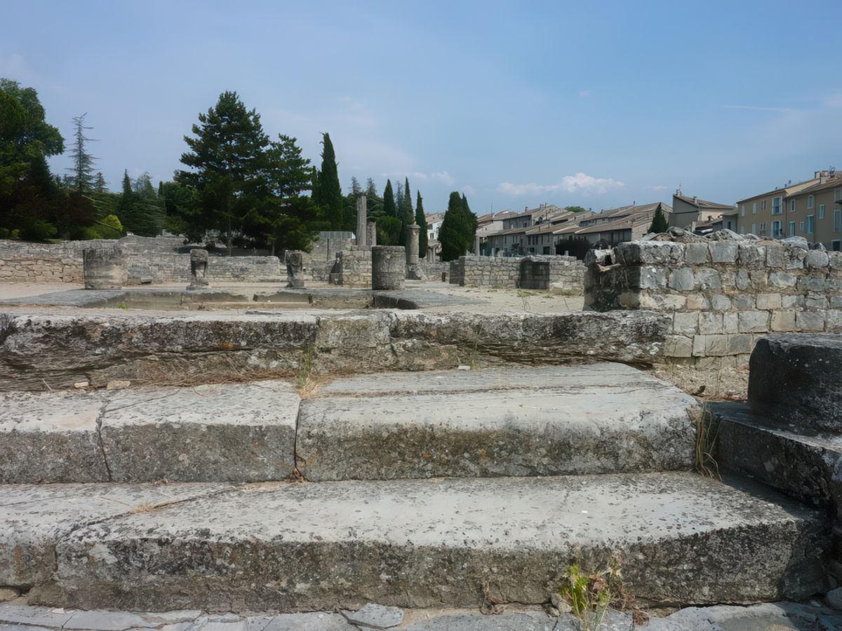 La Maison à l'Apollon Lauré.