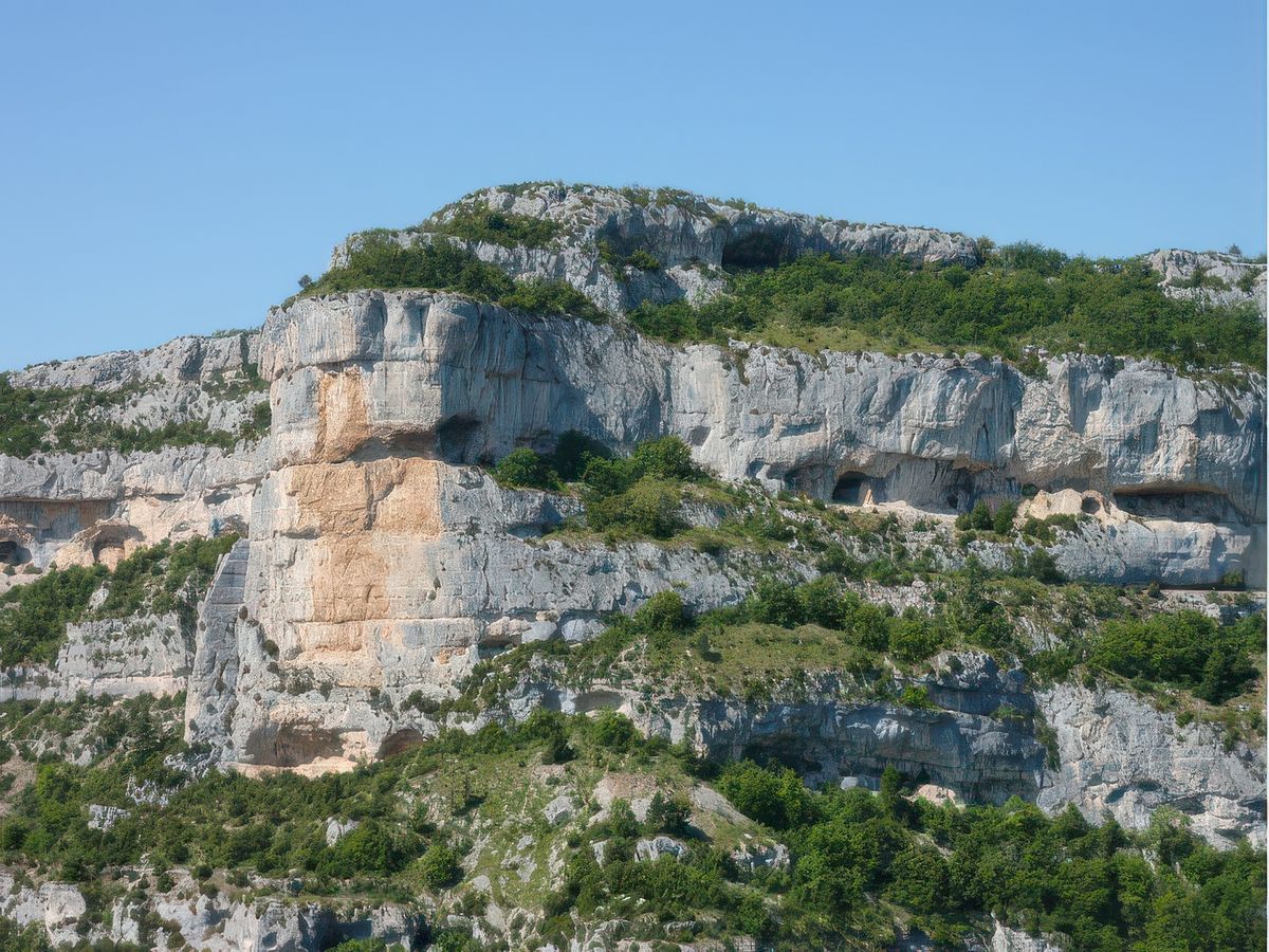 Le majestueux Rocher du Cire.