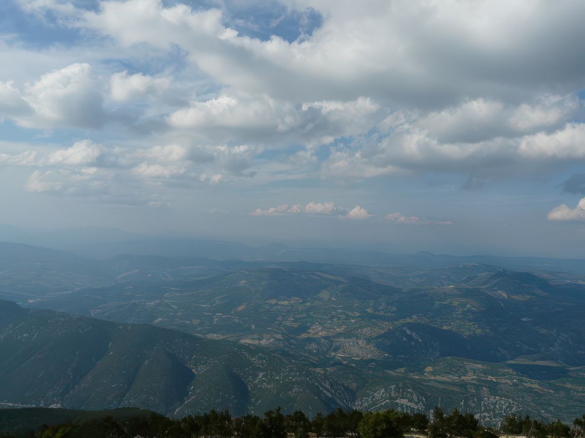 En allant vers le sommet du Mont Ventoux...