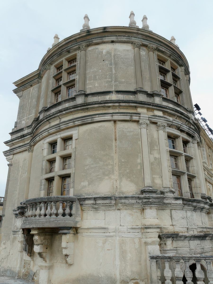 Façade renaissance de la tour de l'aile sud.
