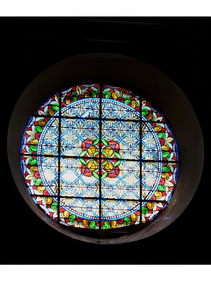 Vitrail de l'église de Vinsobres.