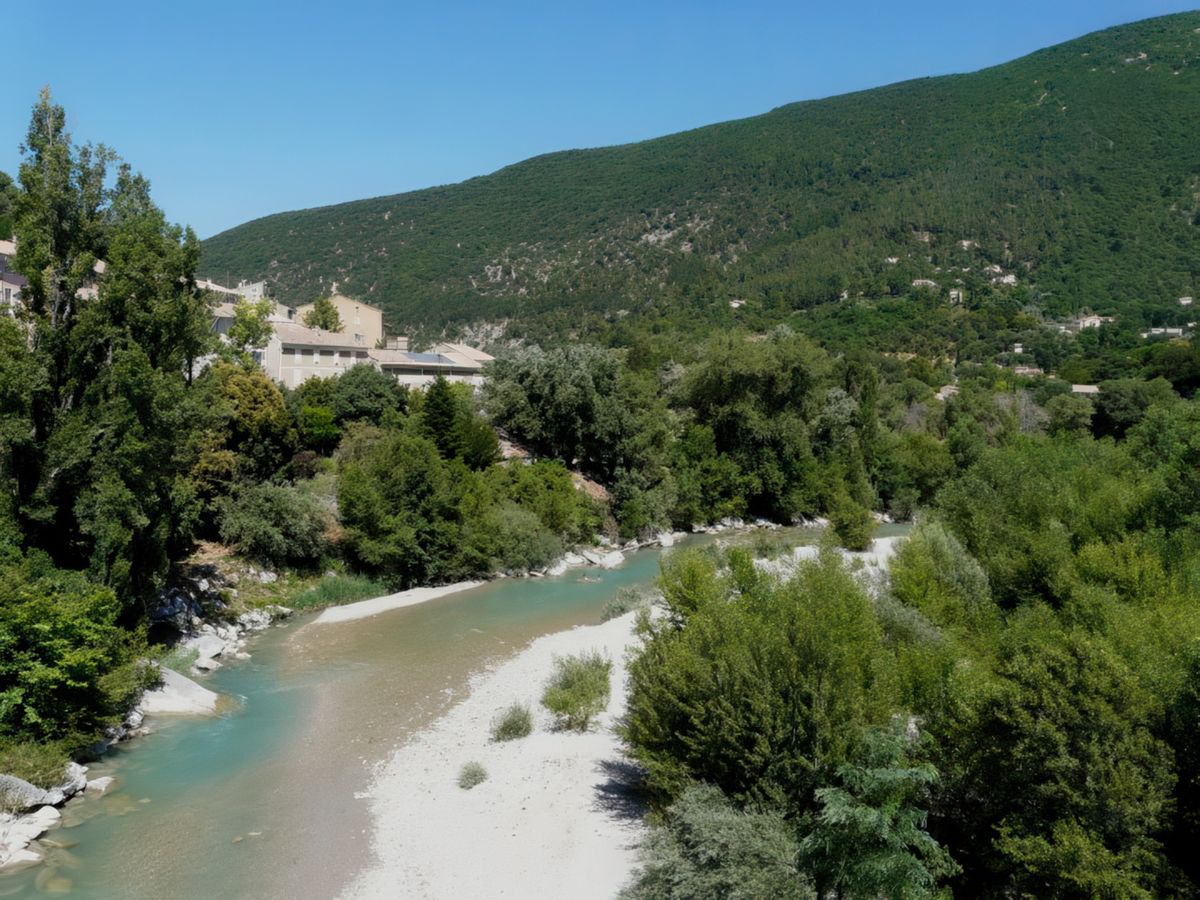Baignade dans l'Eygues.