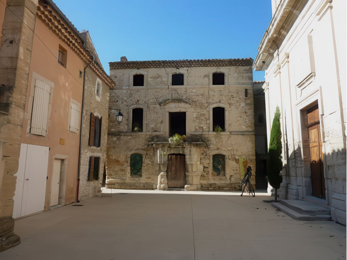 Des petites rues superbes et des maisons restaurées avec soin.