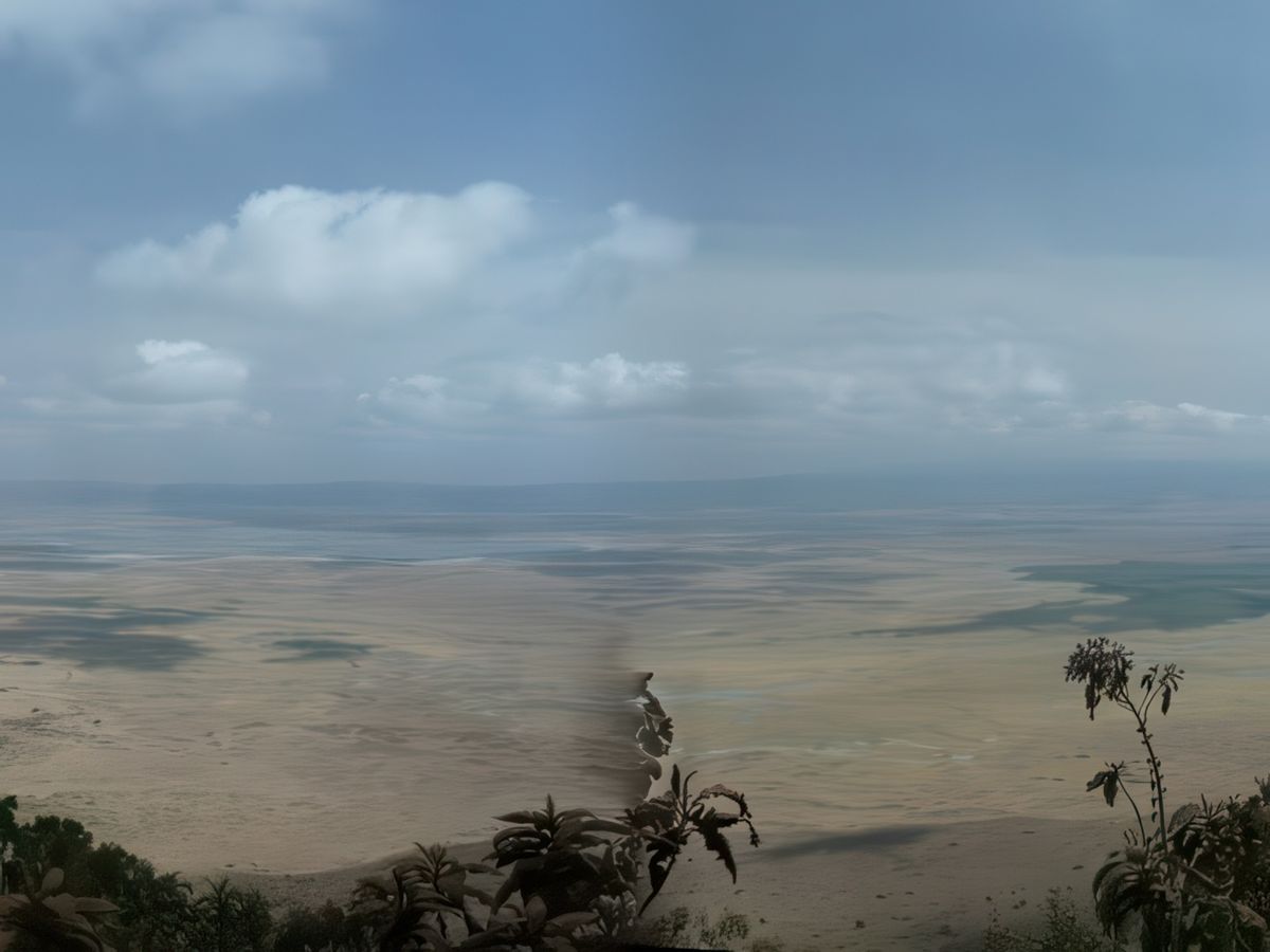 Il y a une halte avant de descendre dans le cratère d'où on a une vue générale du cratère.