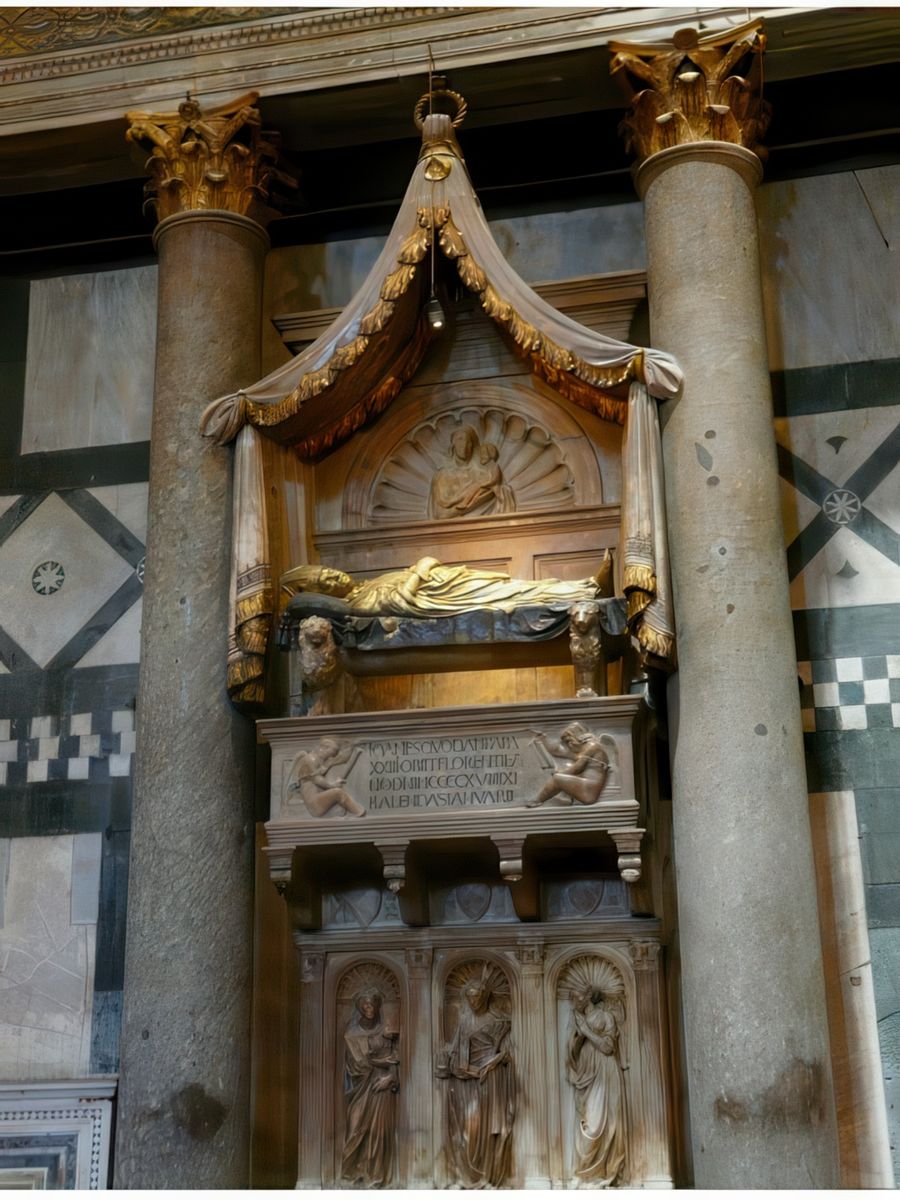 Le tombeau de l'antipape Jean XXIII, qui mourut en 1419, a été réalisé par Donatello et Michelozzo, deux des plus grands sculpteurs de leur époque.