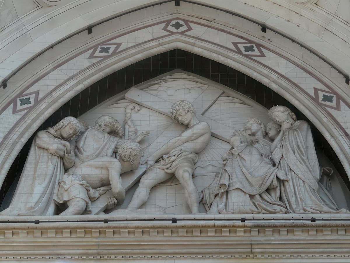 La crucifixion de Jésus par Tito Sarrocchi.