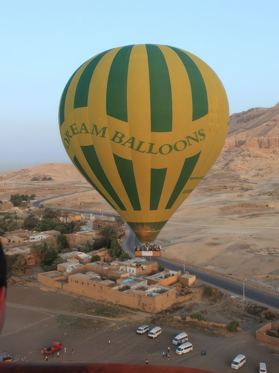 Vol en montgolfière et départ pour le Caire – Égypte