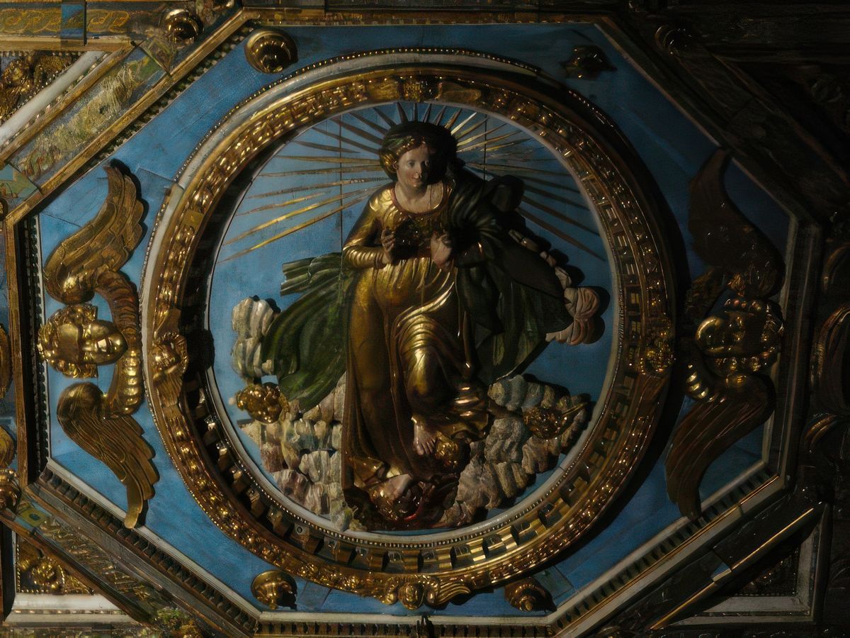 Détail des plafonds à caissons dorés de Francesco Capriani.