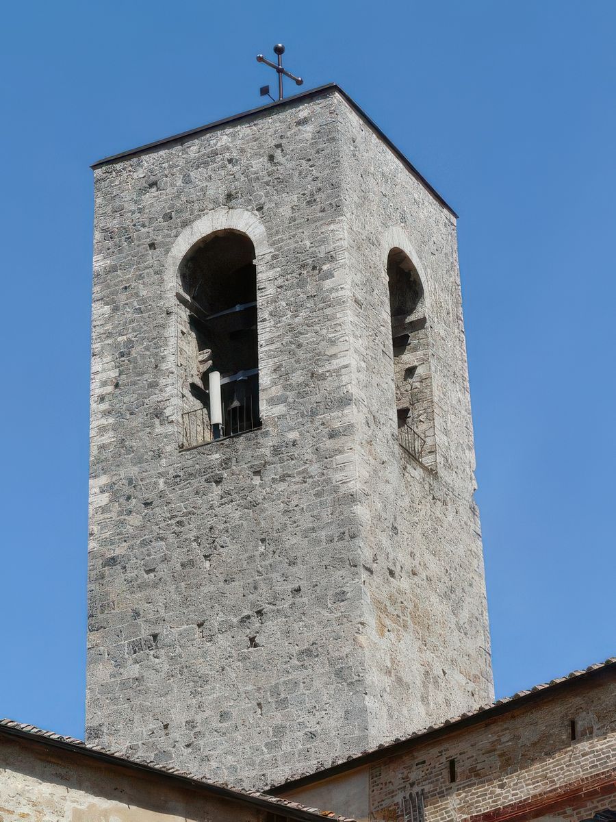 Un campanile pour décor.