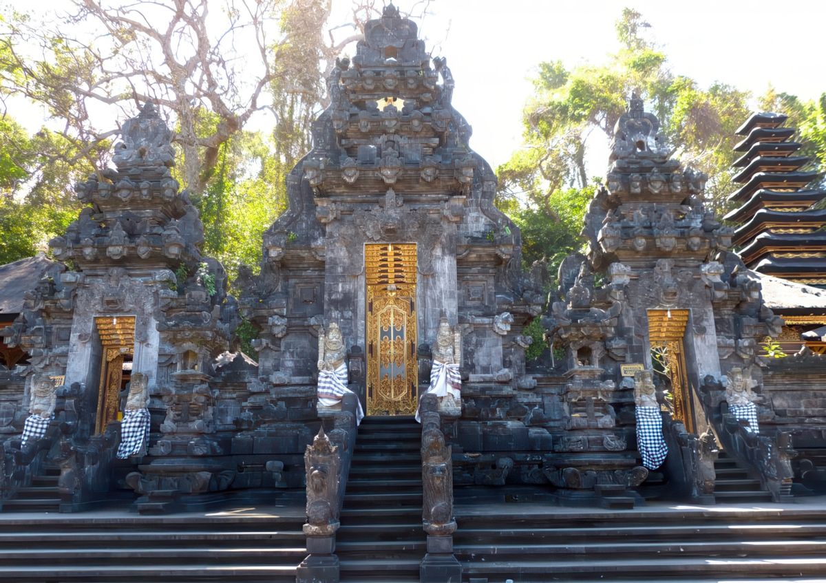 Goa Lawah