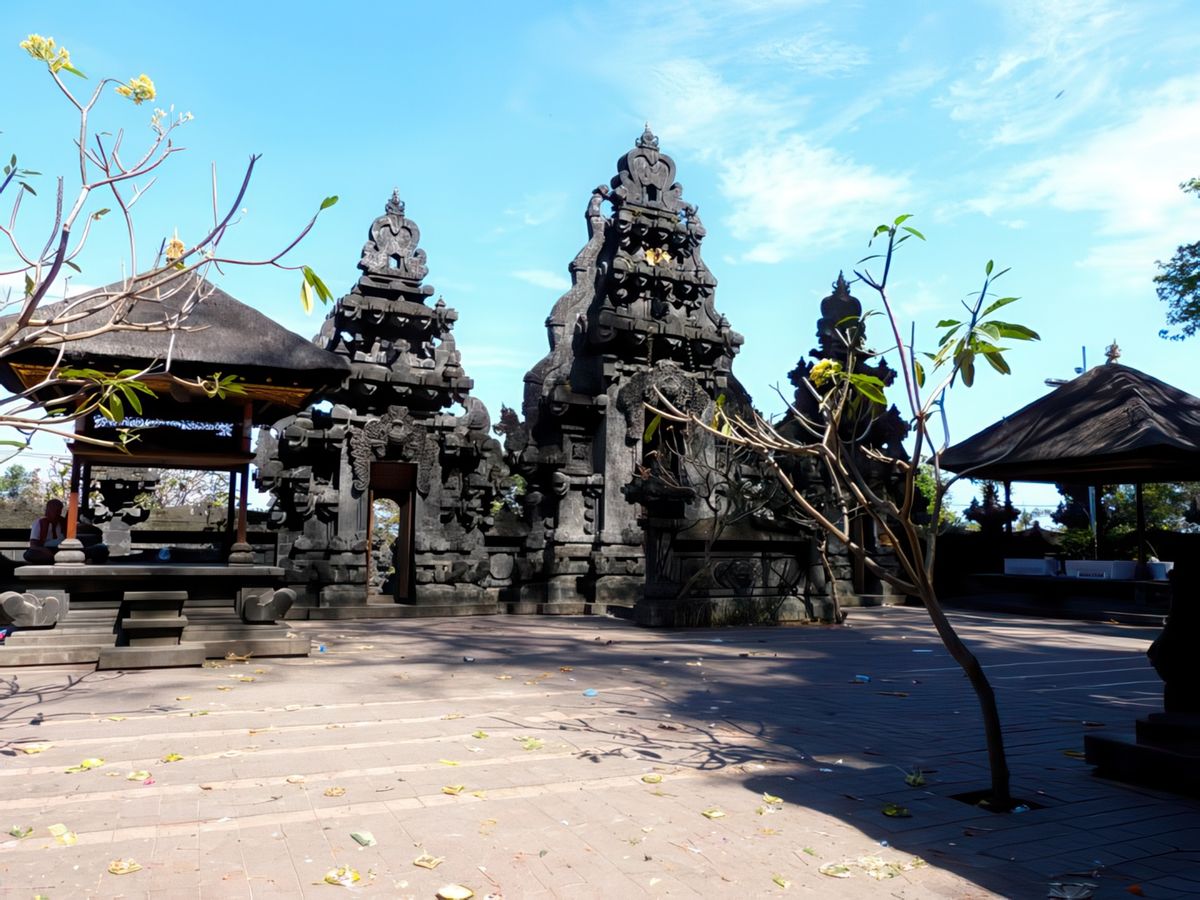 Goa Lawah