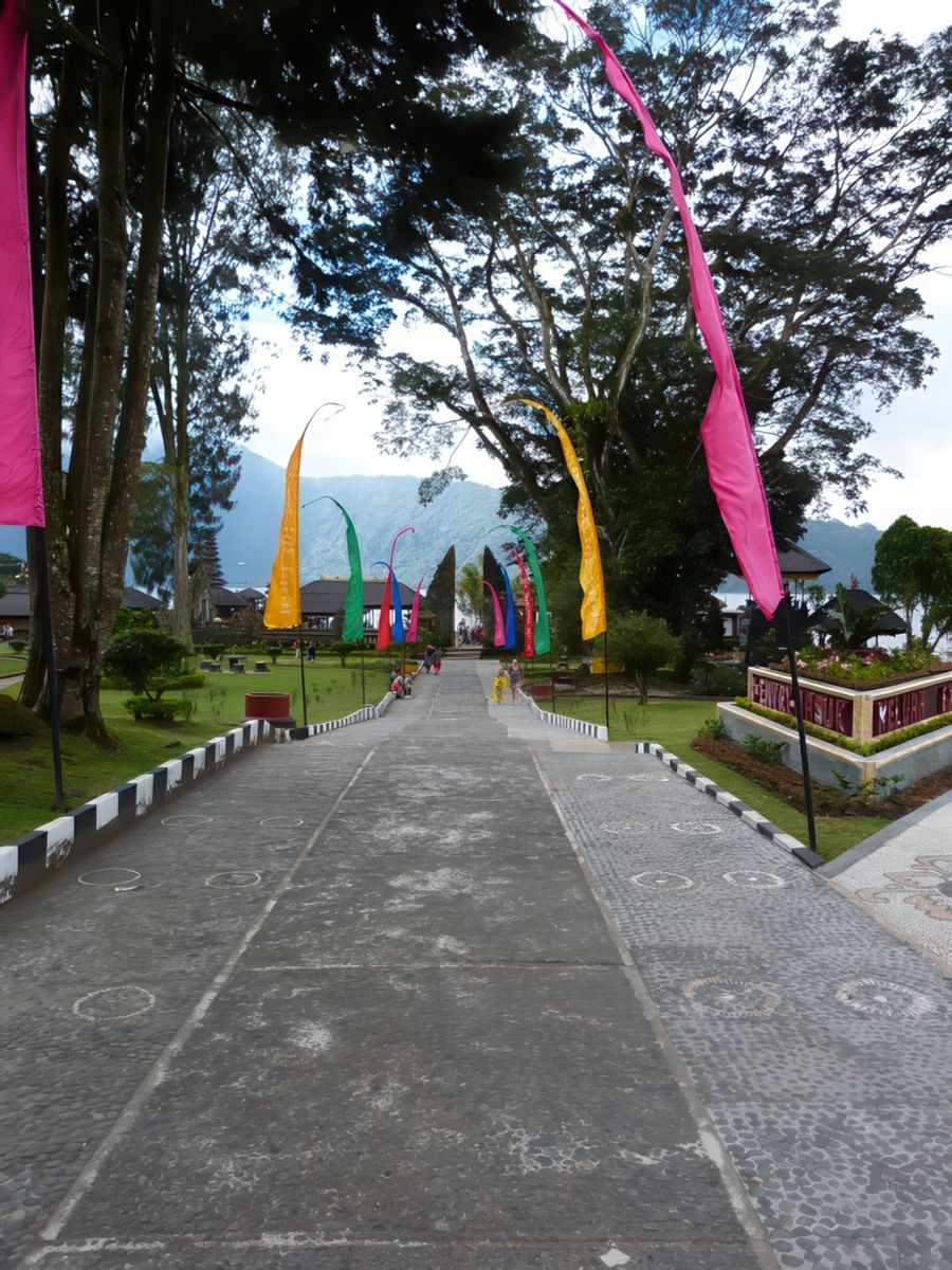 Candikuning, au bord du lac Bratan, à seulement quelques kilomètres de Bedugul