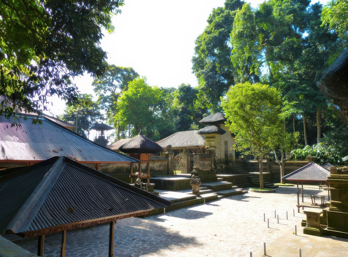 La forêt d'Alas Kedaton vers Tabanan