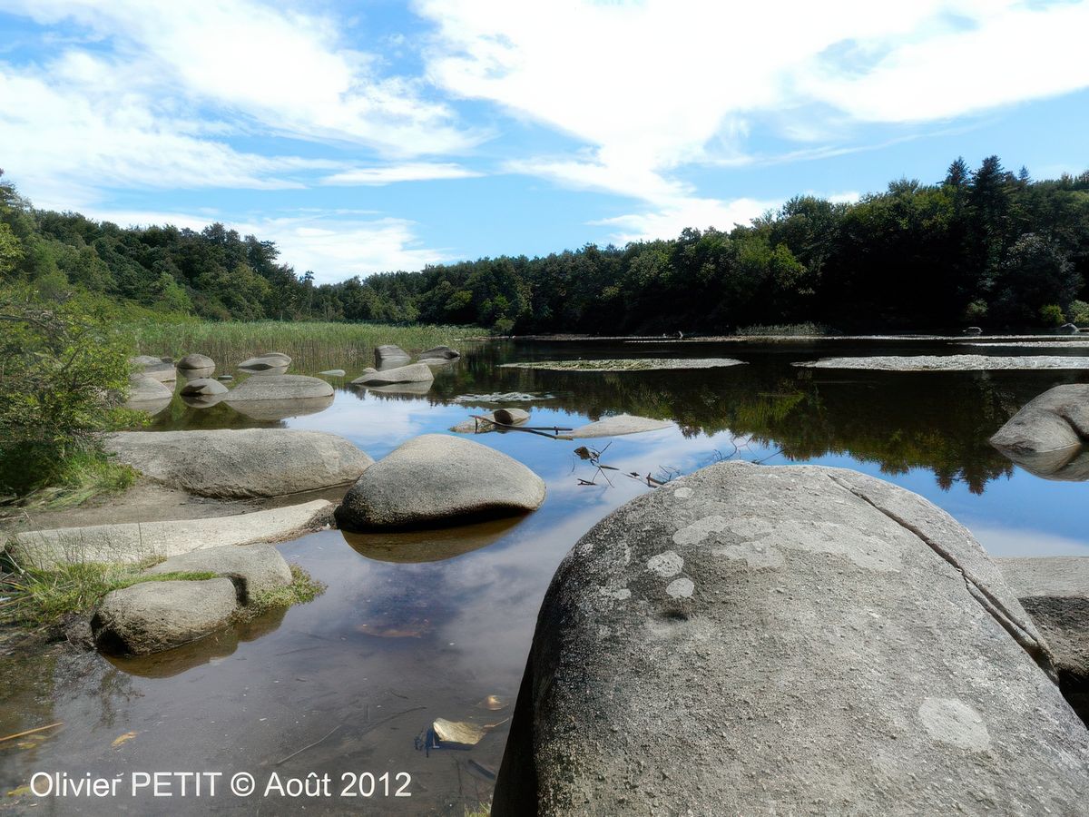Le lac des Merles – France