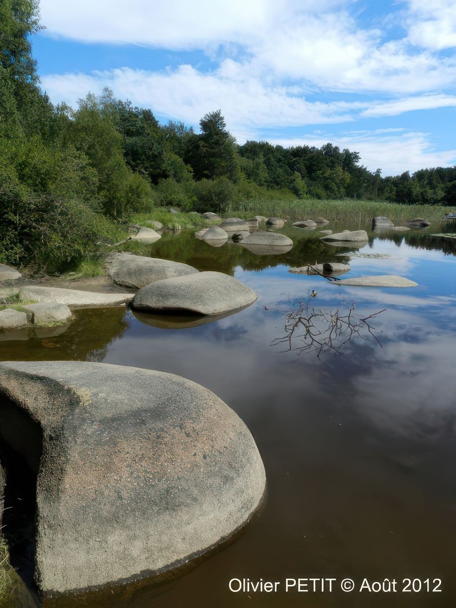 Le lac des Merles – France