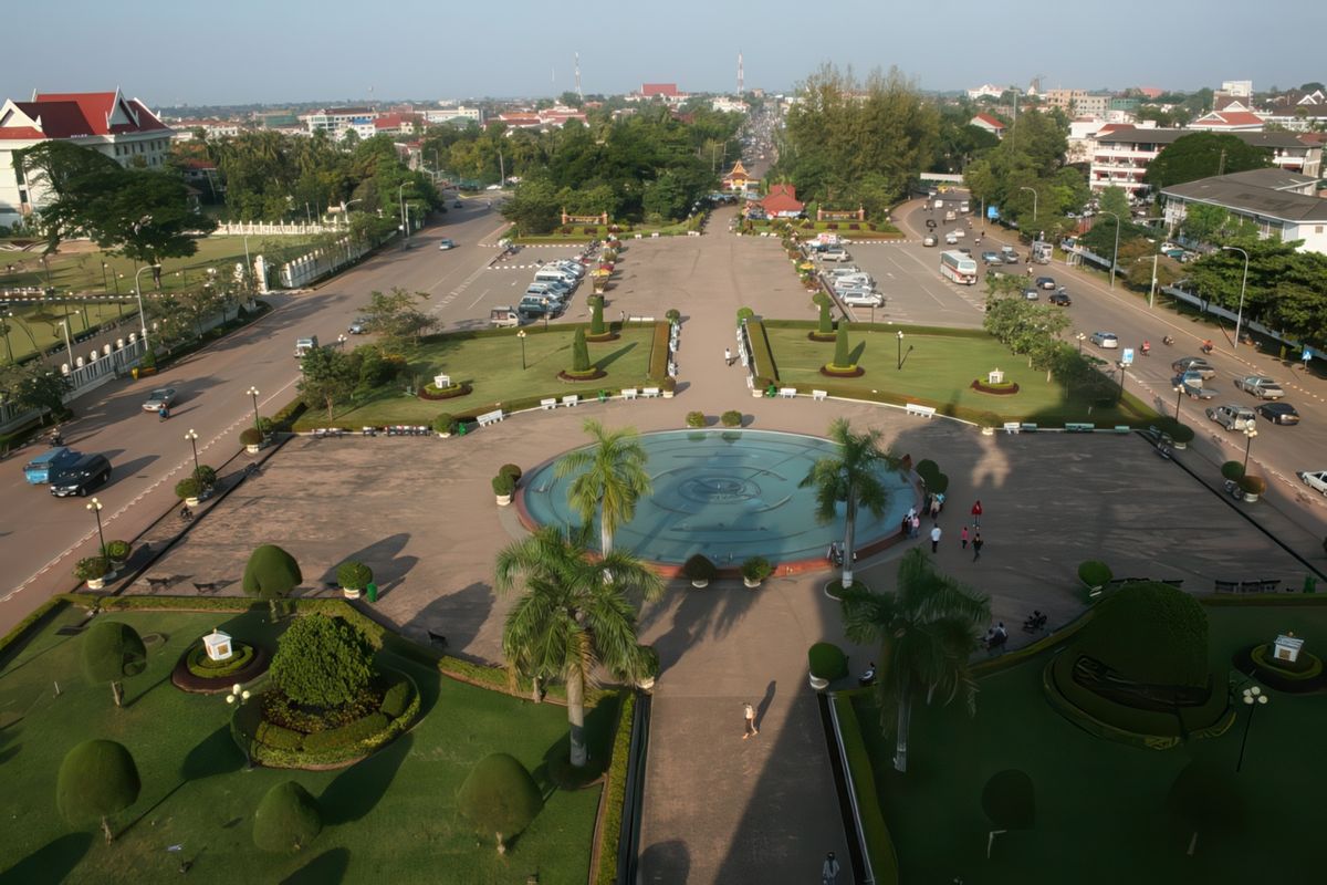 Vientiane ''Ville du Santal'' – Laos