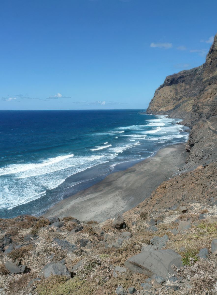 Belle plage vierge de pas