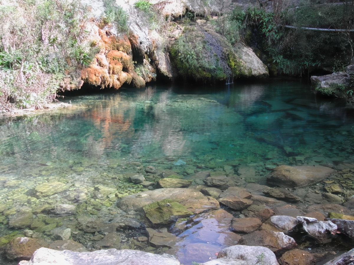 Montferrat et la riviere du Baudron