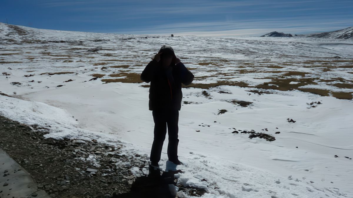 A plus de 5 000m il vaut mieux être bien couvert et avoir les lunettes de soleil.