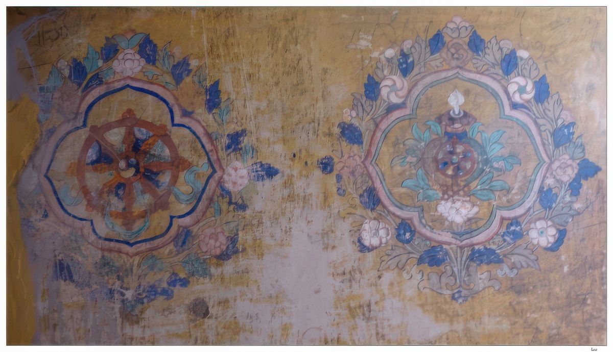 Peintures originales représentant deux des huit signes auspicieux du bouddhisme tibétain.