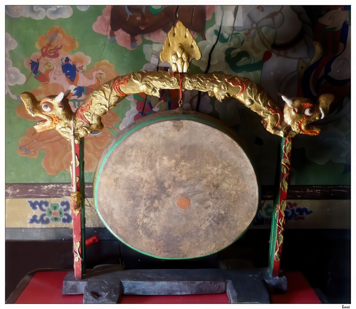Tambour servant lors des pujas (prières).