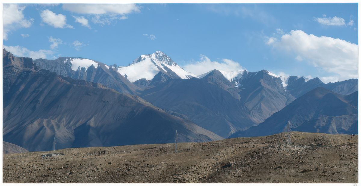 Vue sur quelques sommets en repartant sur Leh.