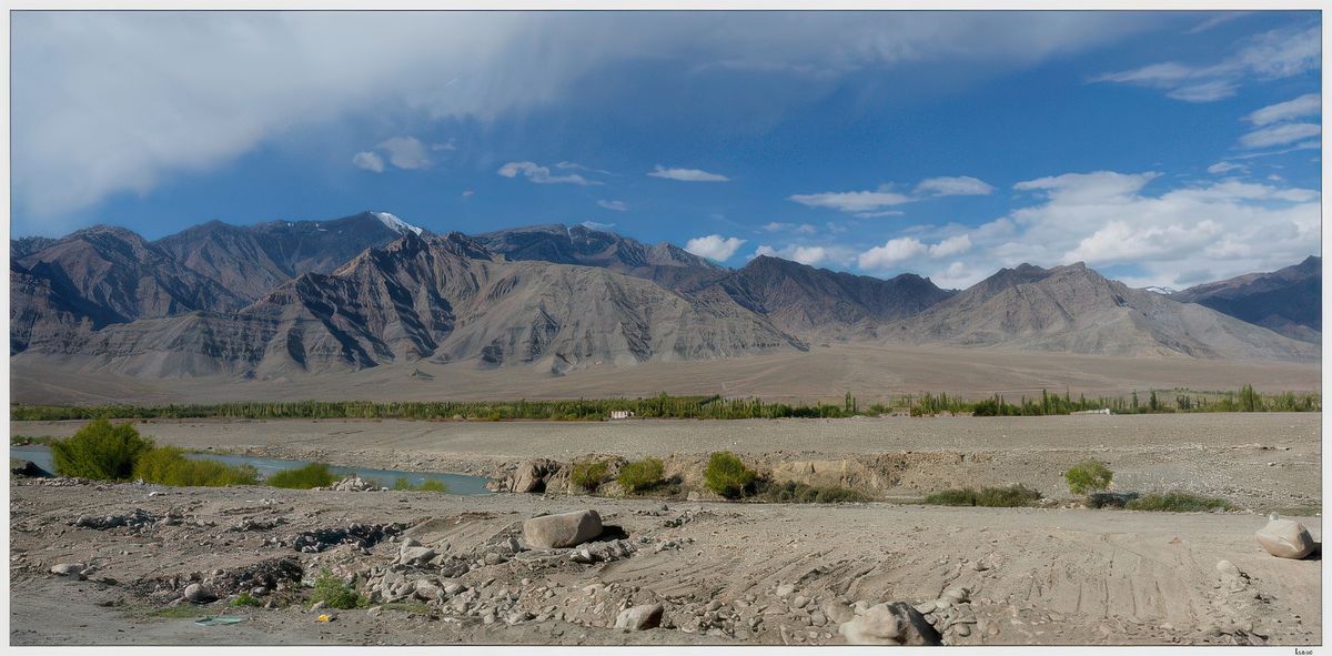 Sur la route entre Thiksey et Hemis...