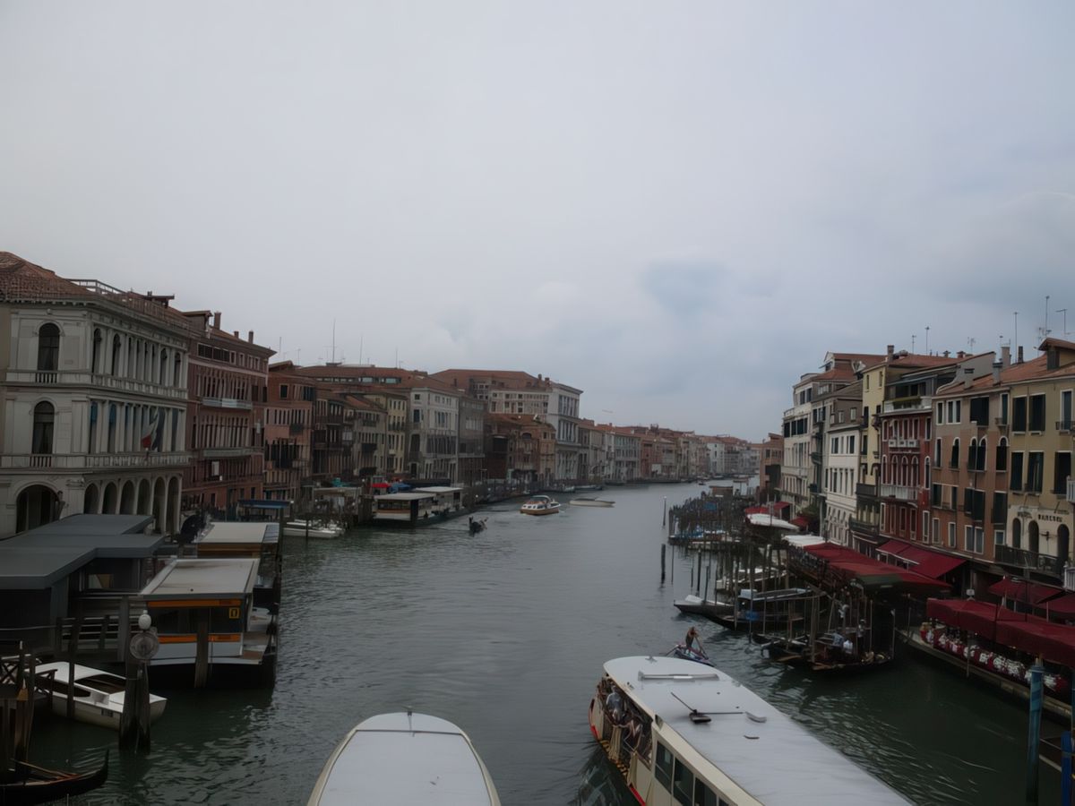 Vue depuis le Pont du Rialto.