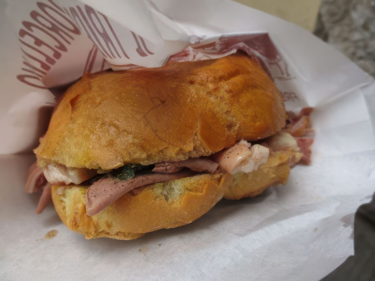 Voilà à quoi ressemble un sandwich au lampredotto!