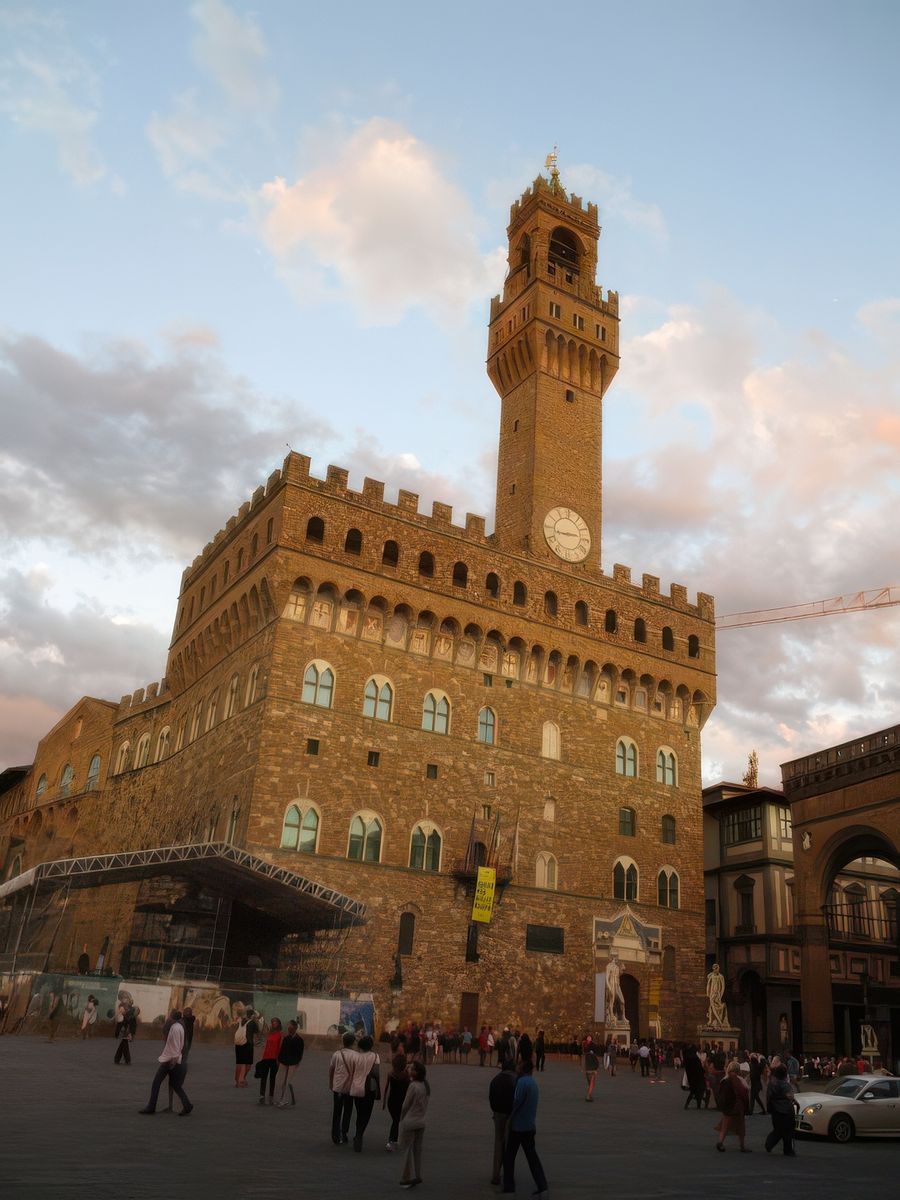 Florence: Palazzo Vecchio et Torre de Arnolfo.