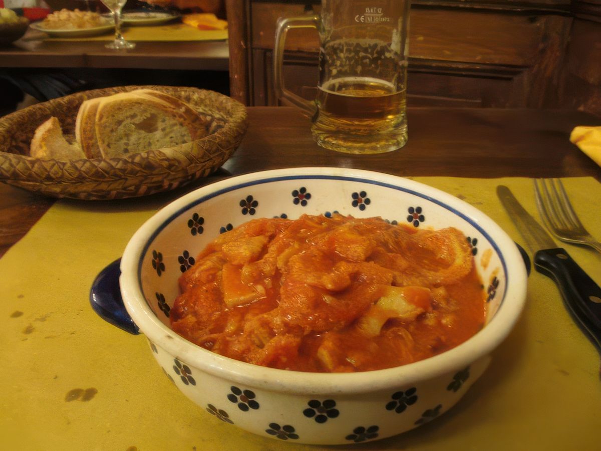 Florence "gourmande": les trippa alla Fiorentina (tripes, tomates, oignons...).