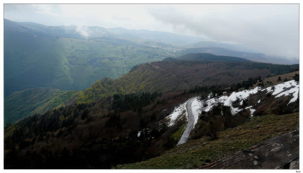 Le temps est très changeant, le ciel s'est obscurci, la brume descend rapidement...