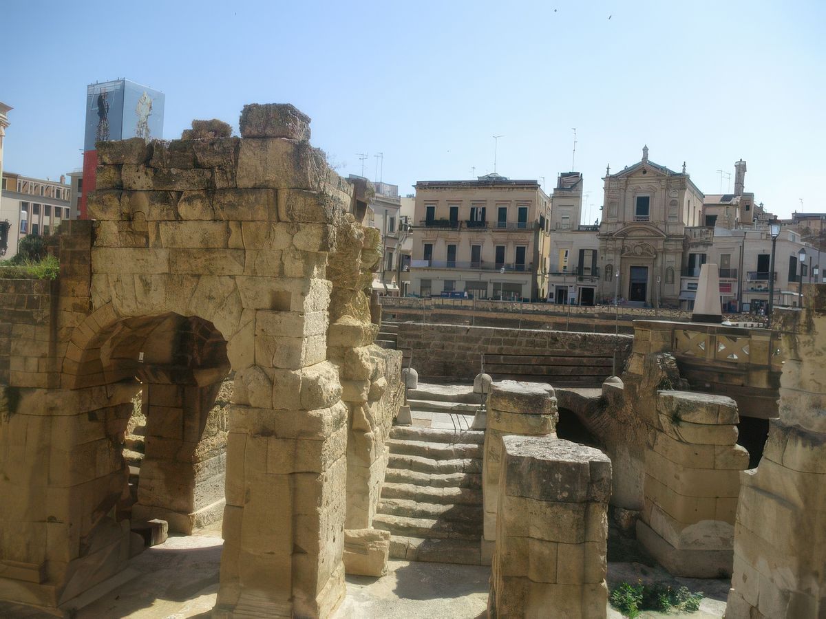 Lecce: Piazza Sant'Oronzo, amphithéâtre.