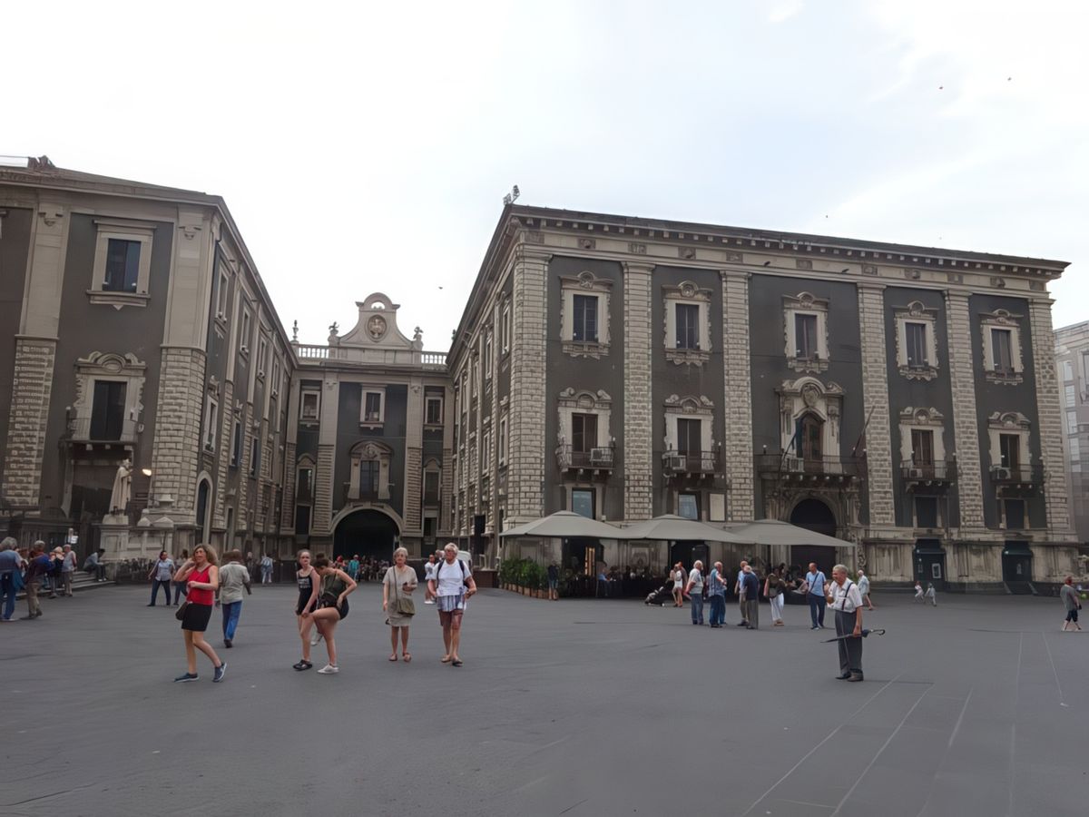 Catane: Piazza del Duomo.