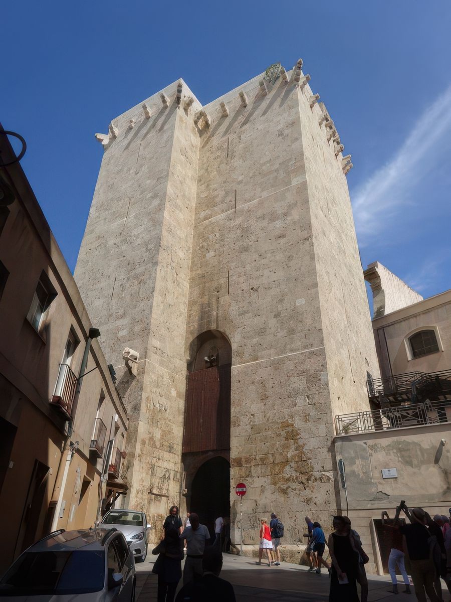 Cagliari: Torre dell'Elefante.