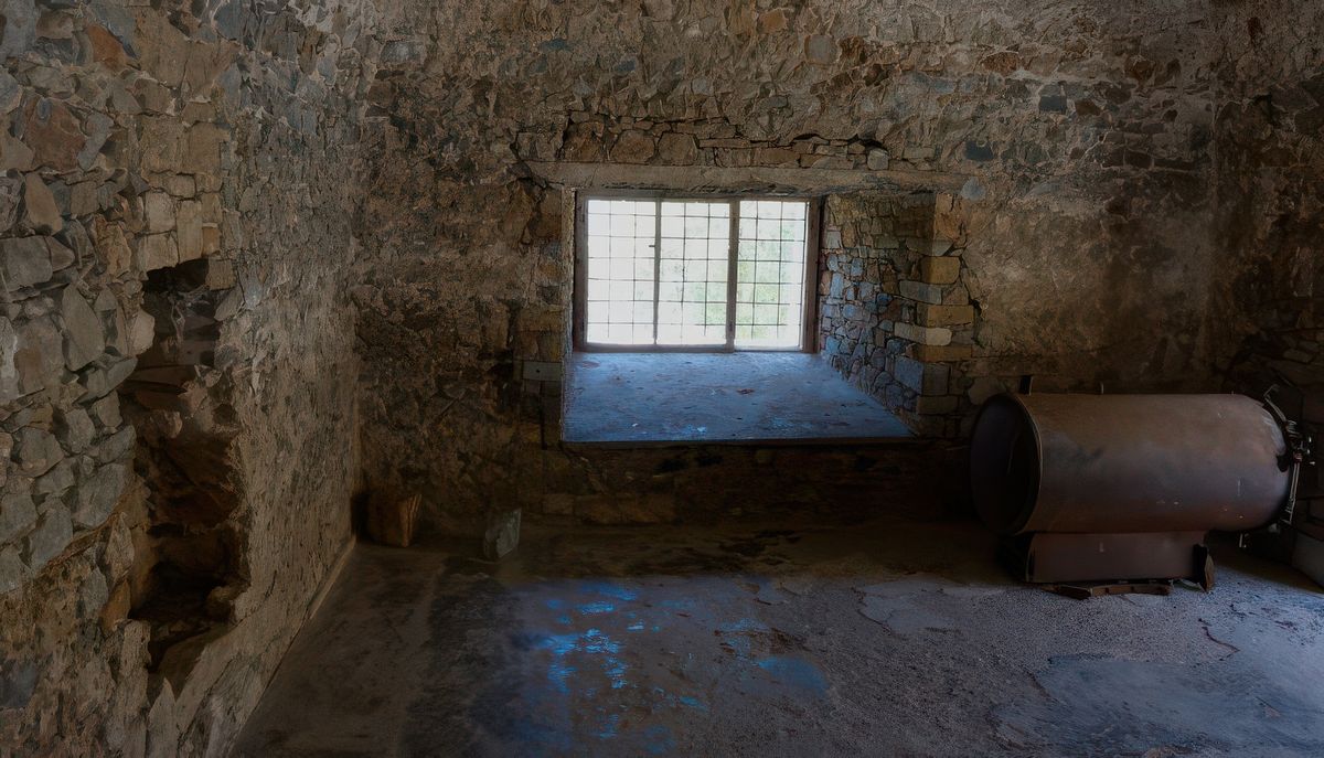 L'ancien poste de garde, devenu un lieu de désinfection des malades.
