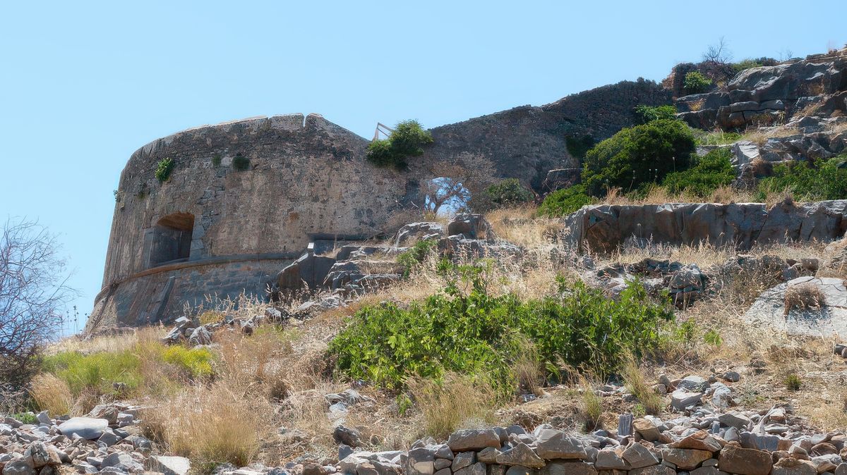La demi-lune de Mocenigo de la forteresse de Spinalonga.