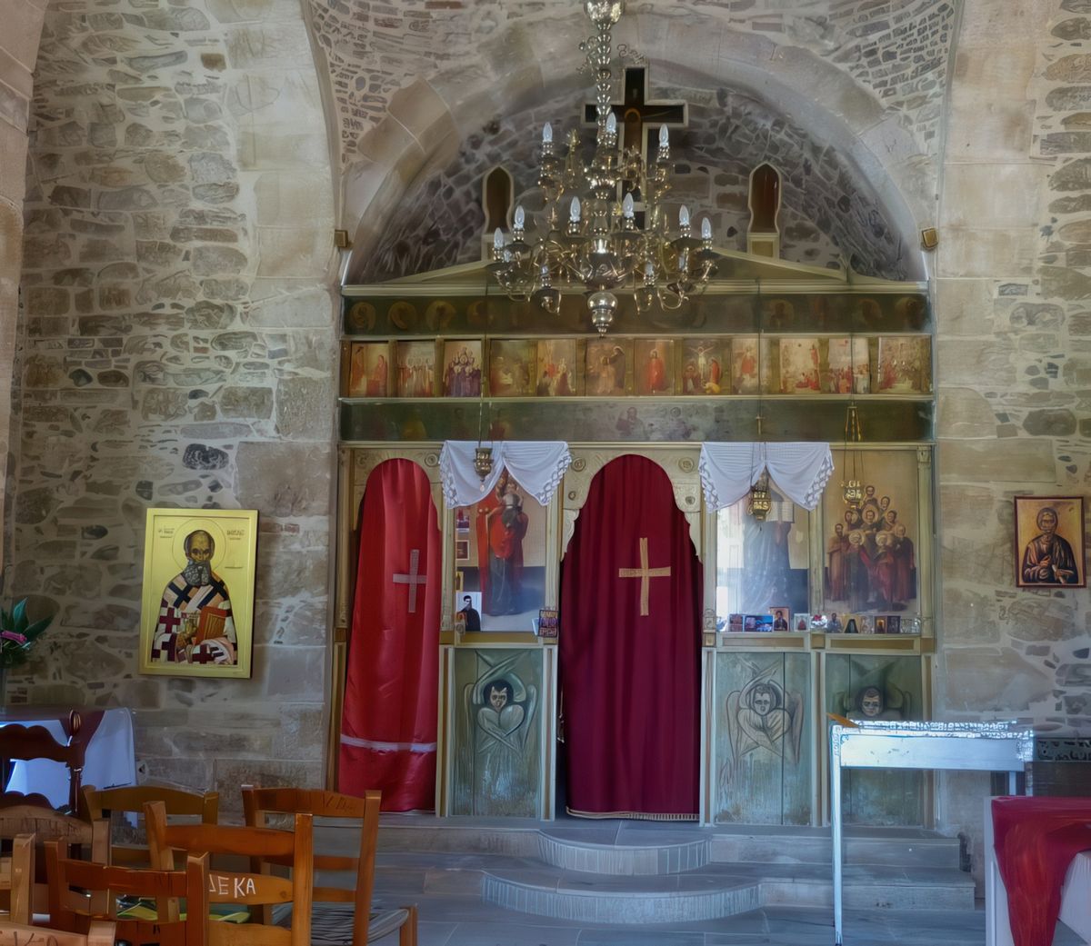 L'intérieur de l'église.